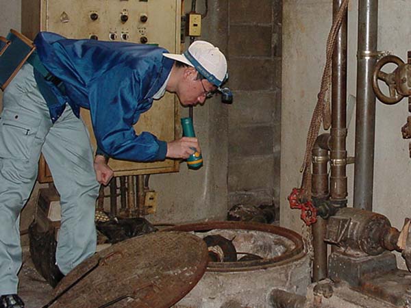 マンホール調査